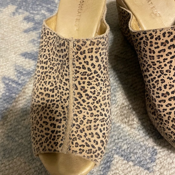 Chocolat Blu wedges size 7.5 animal print 🦒 - Picture 7 of 7